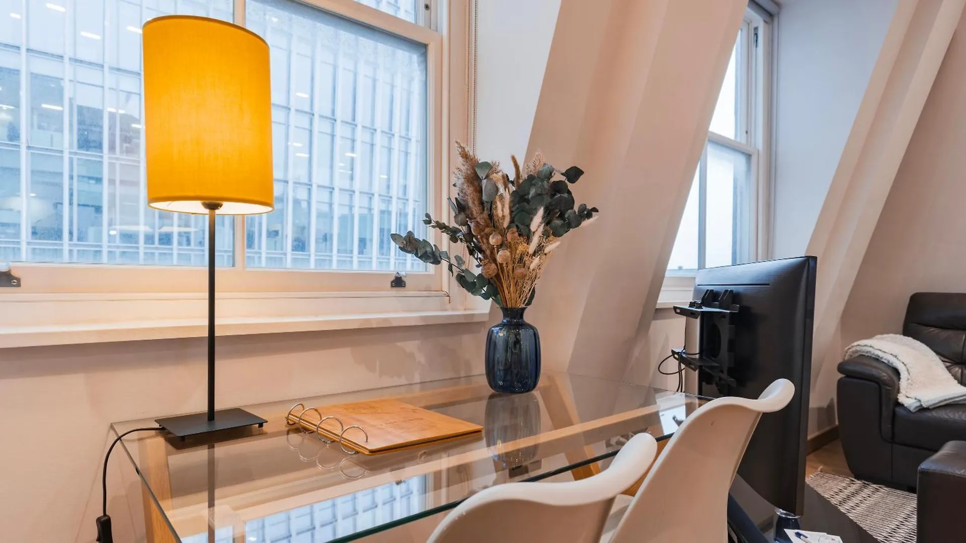 Bank Serviced Apartments By Lovelystay Londra
