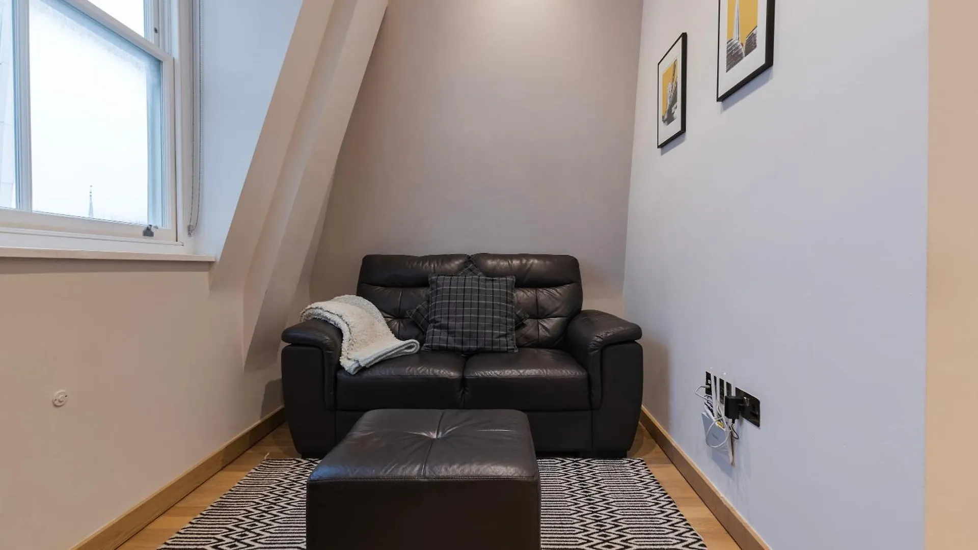 Bank Serviced Apartments By Lovelystay London Aparthotel